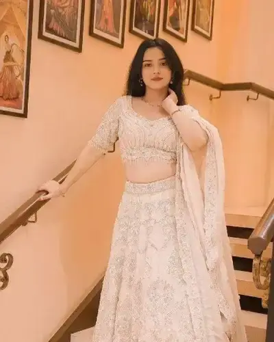 Escort Jalkot